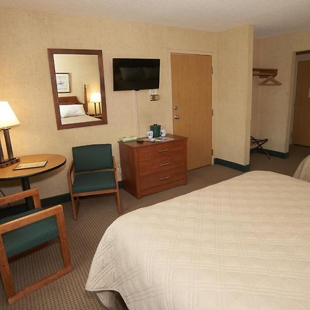 Commodores Inn Stowe Extérieur photo