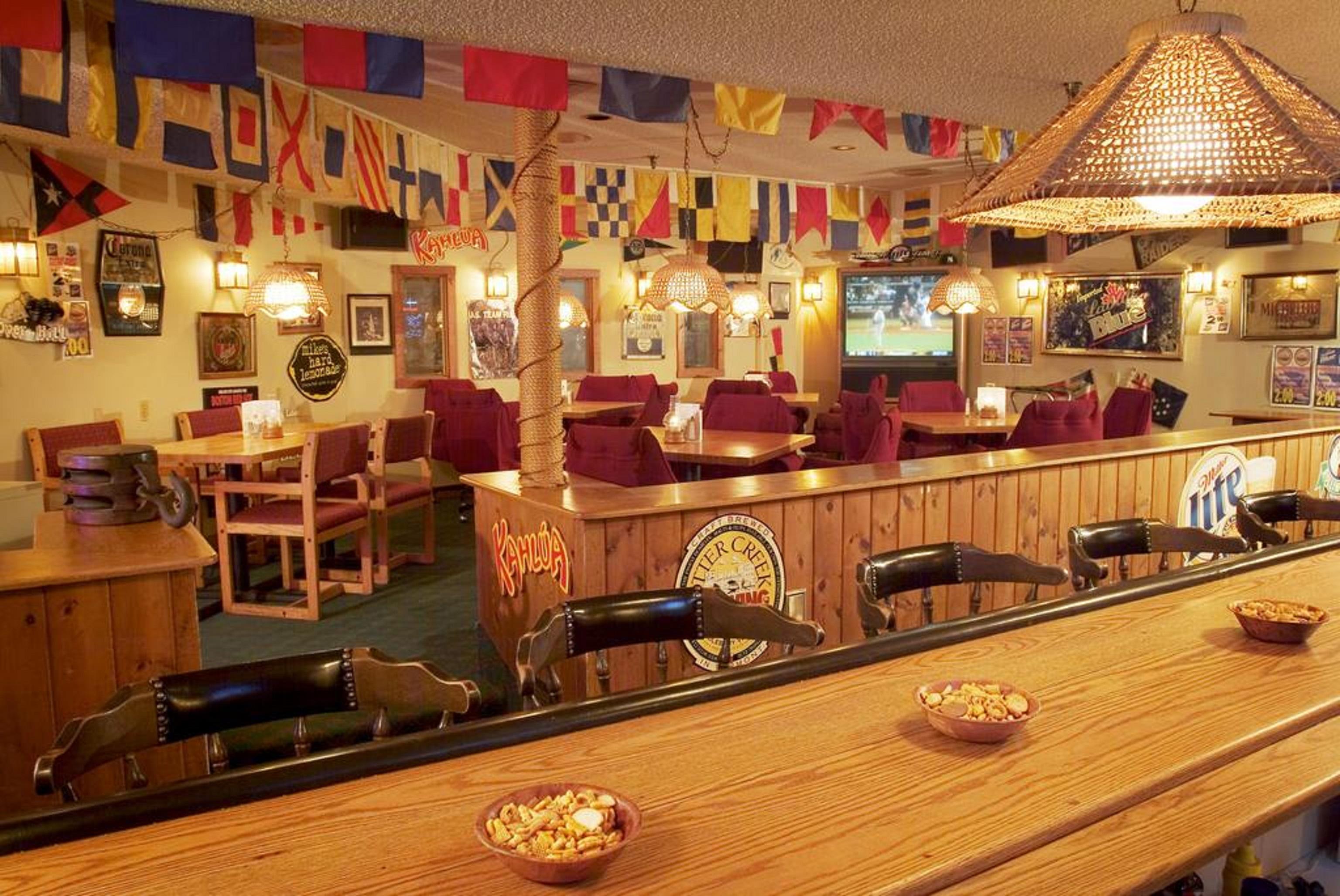 Commodores Inn Stowe Restaurant photo