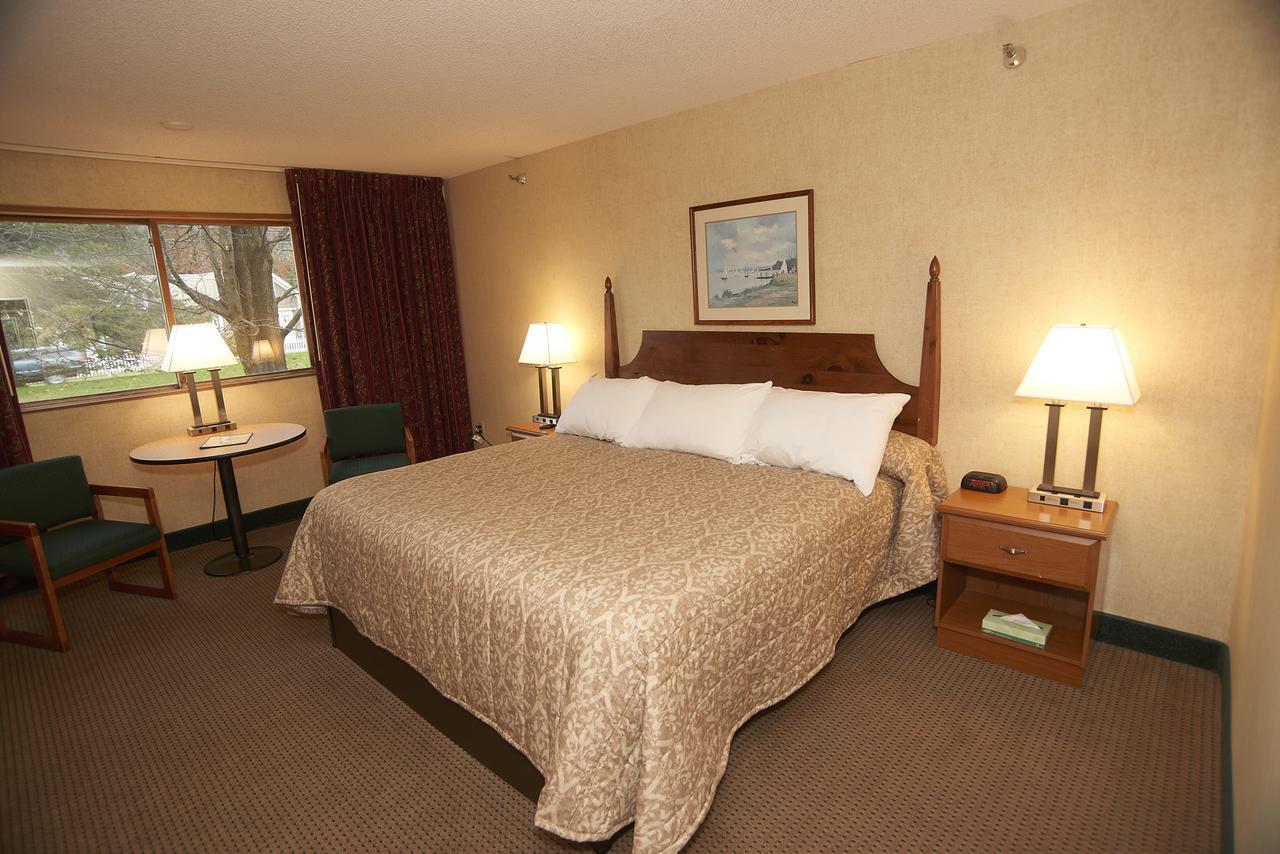 Commodores Inn Stowe Extérieur photo