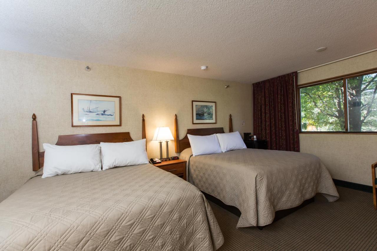 Commodores Inn Stowe Extérieur photo