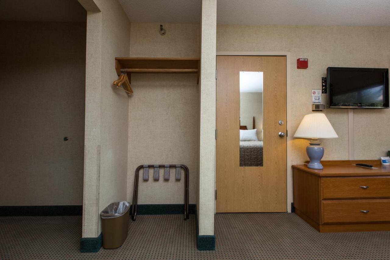 Commodores Inn Stowe Extérieur photo